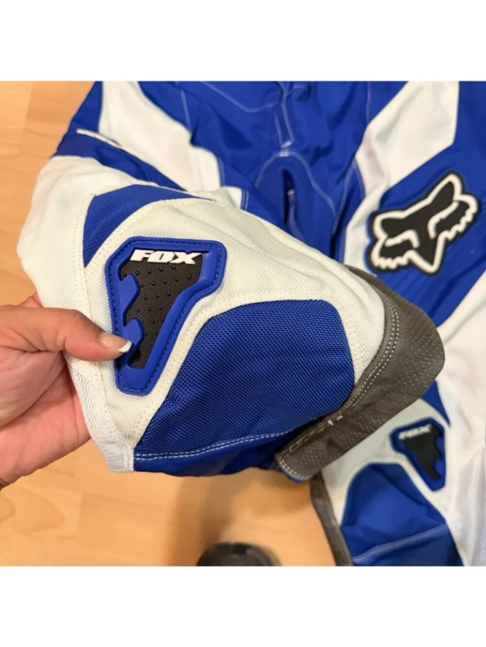 Fox Racing please check